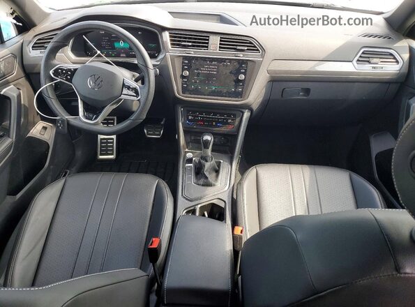 3VVCB7AX7RM131031 2024 VOLKSWAGEN TIGUAN Черный Вид панели приборов