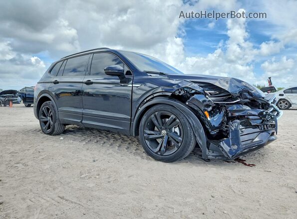3VVCB7AXXRM160619 2024 VOLKSWAGEN TIGUAN Black Przód prawy