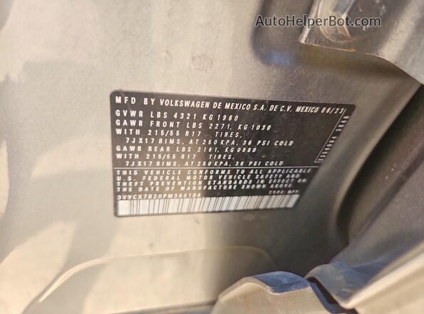 3VVCX7B20PM364184 2023 VOLKSWAGEN TAOS Silver Widok naklejki z numerem VIN