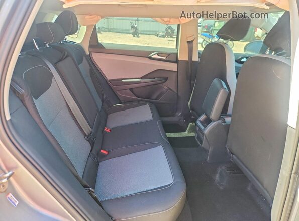 3VVCX7B20PM364184 2023 VOLKSWAGEN TAOS Silver Widok wnętrza z tyłu