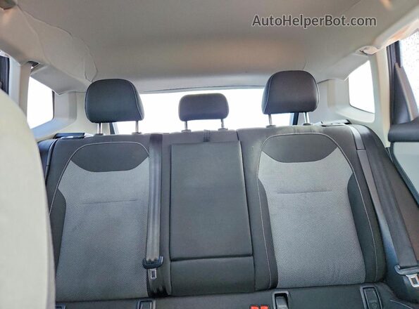 3VVCX7B24NM079047 2022 VOLKSWAGEN TAOS Black Вид задніх сидінь