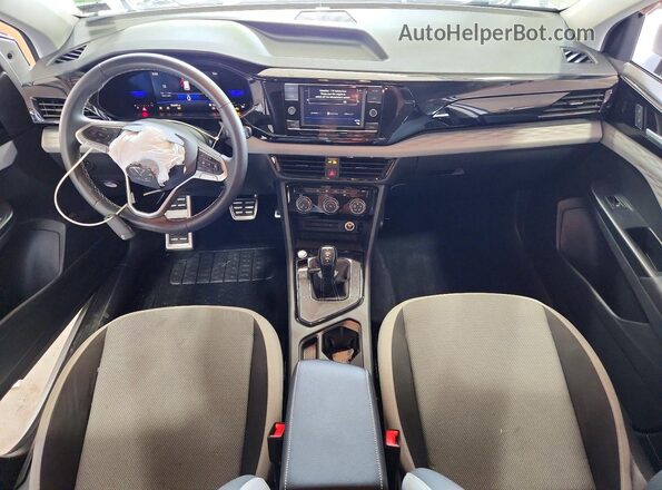 3VVCX7B28PM322717 2023 VOLKSWAGEN TAOS White წინა პანელის ხედი