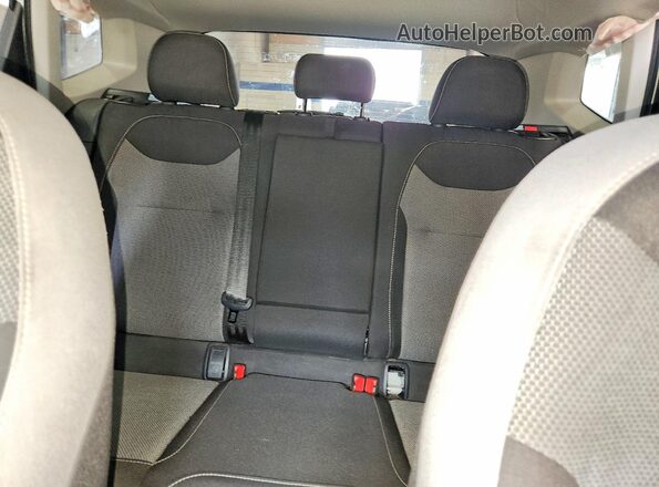 3VVCX7B28PM322717 2023 VOLKSWAGEN TAOS White უკანა სავარძლების ხედი