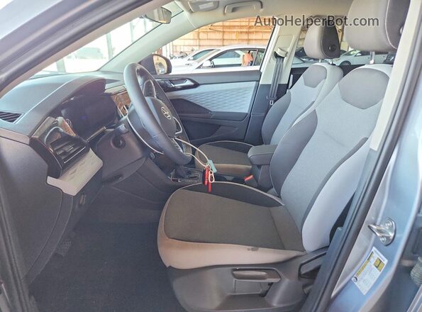 3VVCX7B28PM380360 2023 VOLKSWAGEN TAOS Gray Widok wnętrza z przodu