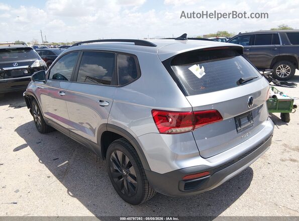 3VVCX7B2XNM017717 2022 VOLKSWAGEN TAOS Серебряный Вид задней части салона