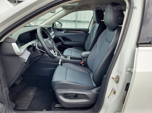 3VVER7RM5TM081283 2026 VOLKSWAGEN TIGUAN White Widok wnętrza z przodu