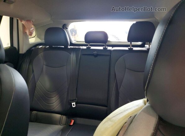 3VVER7RM5TM083289 2026 VOLKSWAGEN TIGUAN White Widok tylnych siedzeń