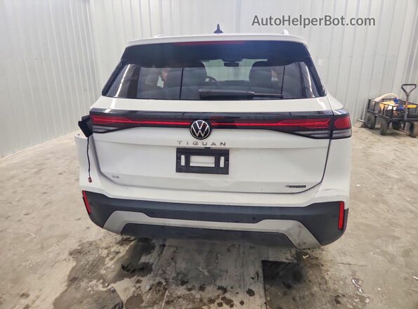 3VVER7RM9TM015870 2026 VOLKSWAGEN TIGUAN White Вид ззаду