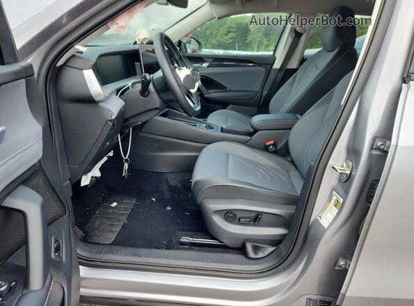 3VVER7RMXTM008975 2026 VOLKSWAGEN TIGUAN Silver 