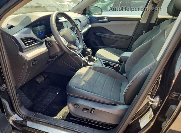 3VVEX7B21PM381620 2023 VOLKSWAGEN TAOS Black Вид салону спереду