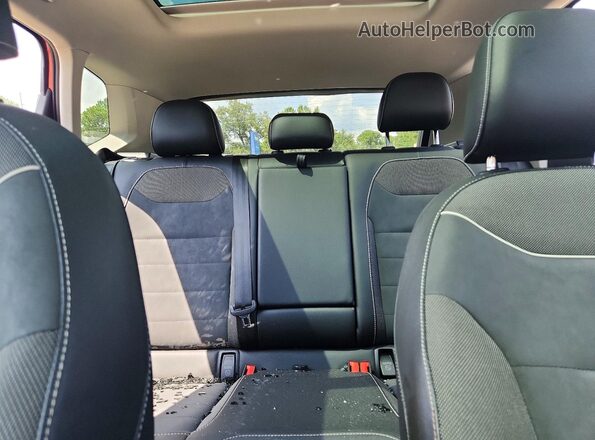3VVEX7B22PM322995 2023 VOLKSWAGEN TAOS Красный Вид задних сидений