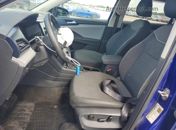 3VVEX7B22RM029097 2024 VOLKSWAGEN TAOS Blue წინა სალონის ხედი