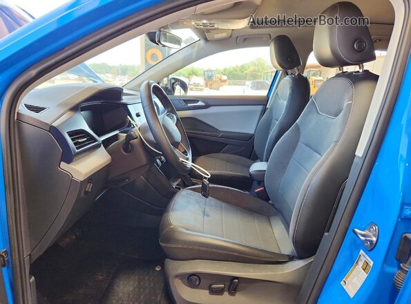 3VVEX7B29PM337008 2023 VOLKSWAGEN TAOS Синий Вид салона спереди