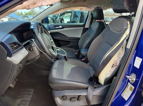 3VVEX7B2XPM306947 2023 VOLKSWAGEN TAOS Blue Vista interior delantera