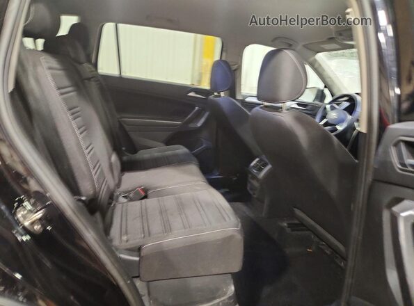 3VVFB7AX0PM017379 2023 VOLKSWAGEN TIGUAN Черный Вид задней части салона