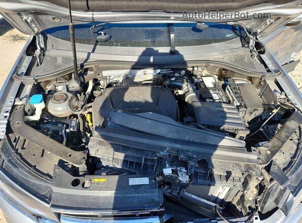 3VVFB7AX0RM077522 2024 VOLKSWAGEN TIGUAN Silver Vista del compartimento del motor