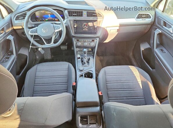 3VVFB7AX1RM107546 2024 VOLKSWAGEN TIGUAN Серебряный Вид панели приборов