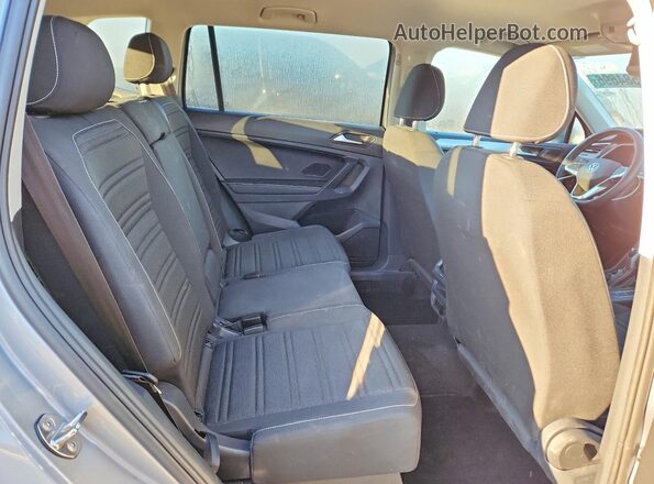 3VVFB7AX1RM107546 2024 VOLKSWAGEN TIGUAN Серебряный Вид задних сидений