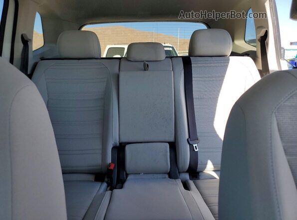 3VVFB7AX1RM181680 2024 VOLKSWAGEN TIGUAN White უკანა სავარძლების ხედი