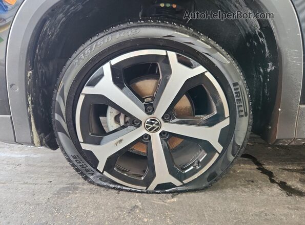 3VVFR7RM1TM075811 2026 VOLKSWAGEN TIGUAN Black 