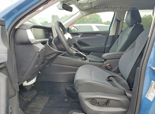 3VVFR7RM3SM051718 2025 VOLKSWAGEN TIGUAN Синий Вид салона спереди