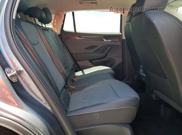 3VVFR7RM9TM058416 2026 VOLKSWAGEN TIGUAN Gray Vista de los asientos traseros