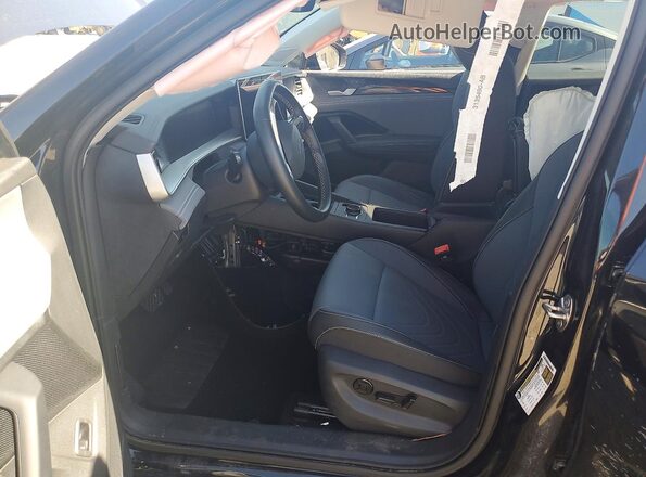 3VVFR7RMXTM043066 2026 VOLKSWAGEN TIGUAN Black Вид салону спереду