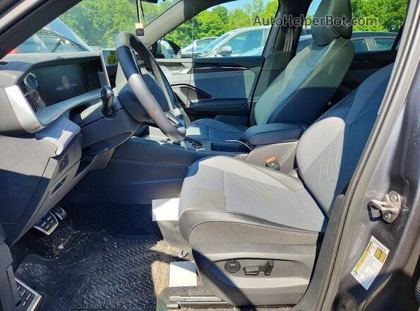 3VVGR7RM6SM042337 2025 VOLKSWAGEN TIGUAN Charcoal Widok wnętrza z przodu