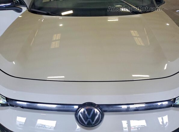 3VVHR7RM4TM077464 2026 VOLKSWAGEN TIGUAN Beige Widok komory silnika