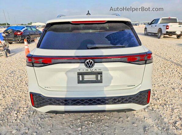 3VVLR7RM7SM039509 2025 VOLKSWAGEN TIGUAN Белый Вид сзади