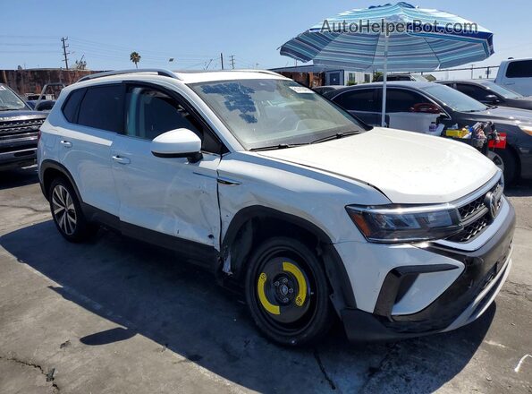 3VVLX7B24NM058408 2022 VOLKSWAGEN TAOS White Delantero derecho
