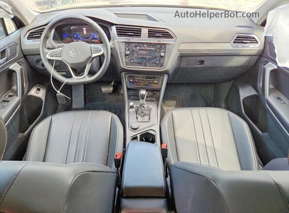 3VVMB7AX1RM074829 2024 VOLKSWAGEN TIGUAN Черный Вид панели приборов