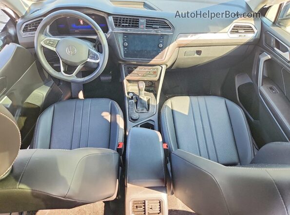 3VVMB7AX3PM070827 2023 VOLKSWAGEN TIGUAN Gray წინა პანელის ხედი