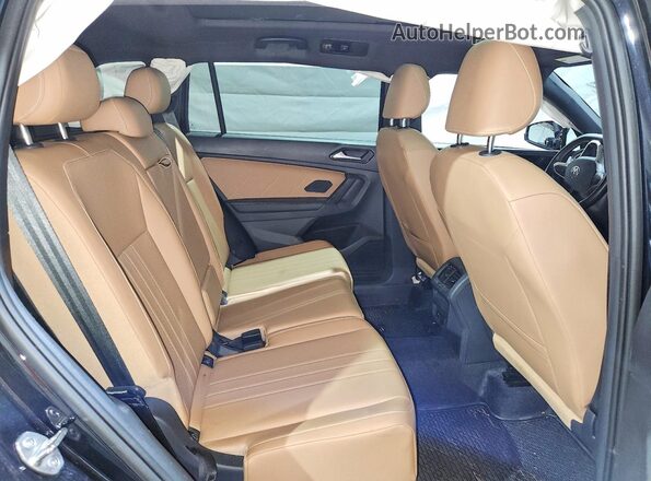 3VVMB7AX3RM175709 2024 VOLKSWAGEN TIGUAN Black უკანა სალონის ხედი