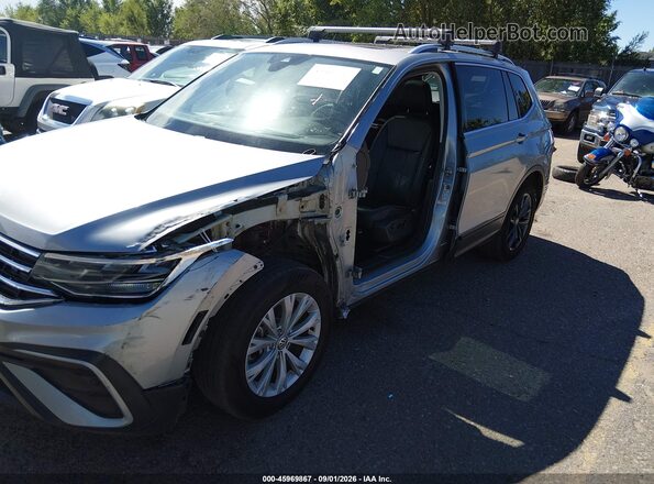 3VVMB7AX4PM014427 2023 VOLKSWAGEN TIGUAN Серебряный Вид спереди