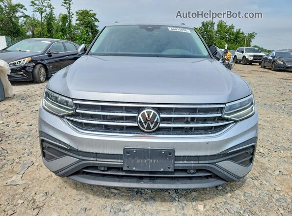 3VVMB7AX9PM076924 2023 VOLKSWAGEN TIGUAN Серебряный Вид спереди