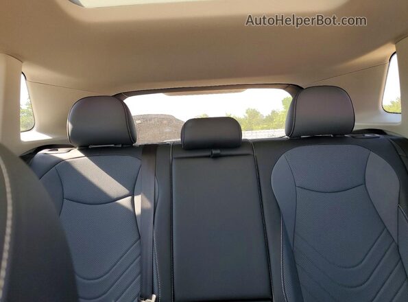 3VVMR7RM0SM008445 2025 VOLKSWAGEN TIGUAN White უკანა სავარძლების ხედი