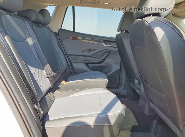 3VVMR7RM0SM008445 2025 VOLKSWAGEN TIGUAN White უკანა სალონის ხედი
