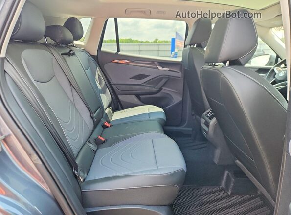 3VVMR7RM0SM046399 2025 VOLKSWAGEN TIGUAN Серый Вид задней части салона