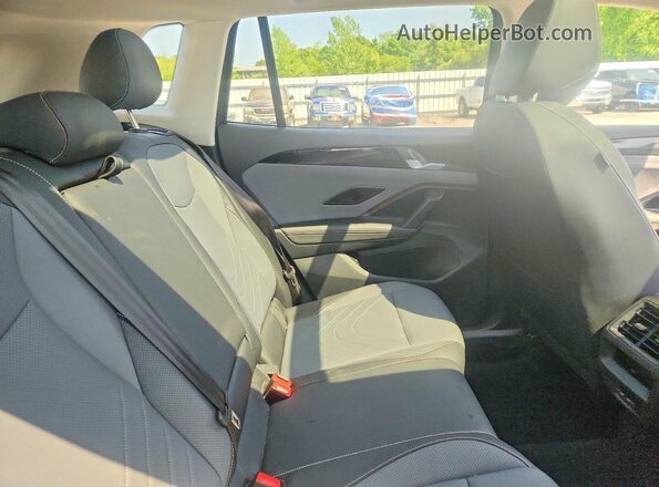 3VVMR7RM0TM003635 2026 VOLKSWAGEN TIGUAN Серый Вид задней части салона