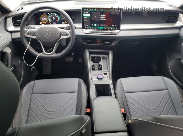 3VVMR7RMXSM027651 2025 VOLKSWAGEN TIGUAN Blue Widok deski rozdzielczej