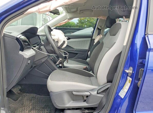 3VVMX7B22NM023046 2022 VOLKSWAGEN TAOS Синий Вид салона спереди