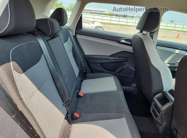 3VVMX7B26PM363321 2023 VOLKSWAGEN TAOS Black Widok wnętrza z tyłu