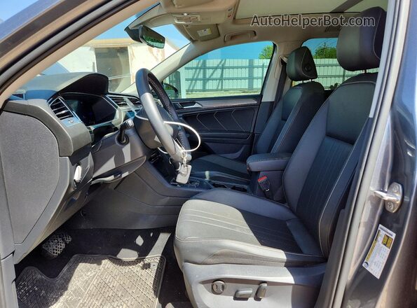 3VVNB7AX1PM011392 2023 VOLKSWAGEN TIGUAN Gray Vista interior delantera