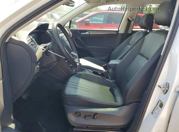 3VVNB7AX3PM009675 2023 VOLKSWAGEN TIGUAN White Вид салону спереду