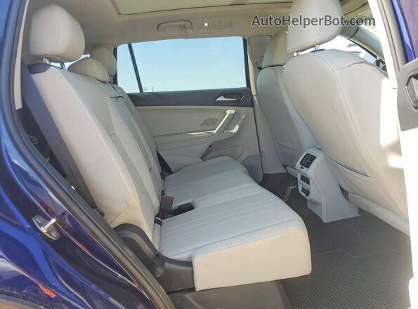 3VVNB7AX3PM087762 2023 VOLKSWAGEN TIGUAN Blue Rear interior view