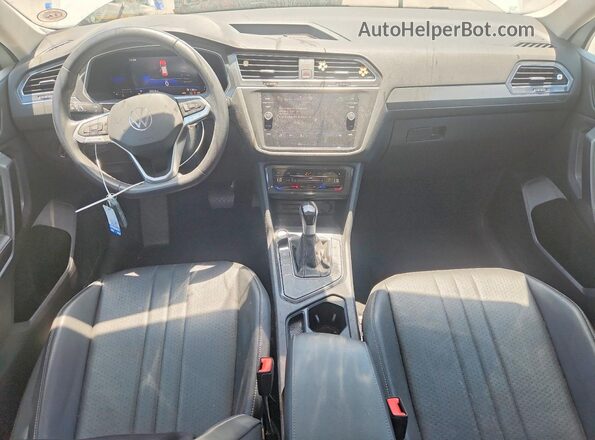 3VVNB7AX4PM018773 2023 VOLKSWAGEN TIGUAN White Вид панелі приладів