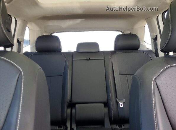 3VVNB7AX4PM114242 2023 VOLKSWAGEN TIGUAN White Հետևի նստատեղերի տեսք