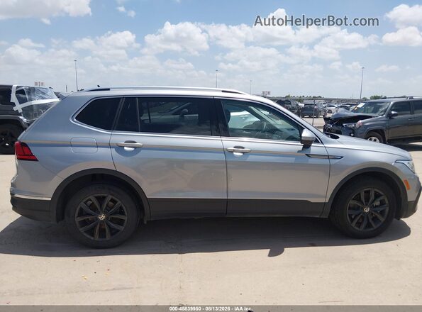 3VVNB7AX4RM065093 2024 VOLKSWAGEN TIGUAN Gray Вид задньої частини салону