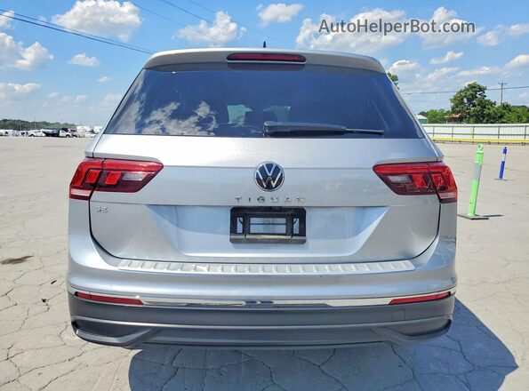 3VVNB7AX8PM004844 2023 VOLKSWAGEN TIGUAN Silver Widok z tyłu
